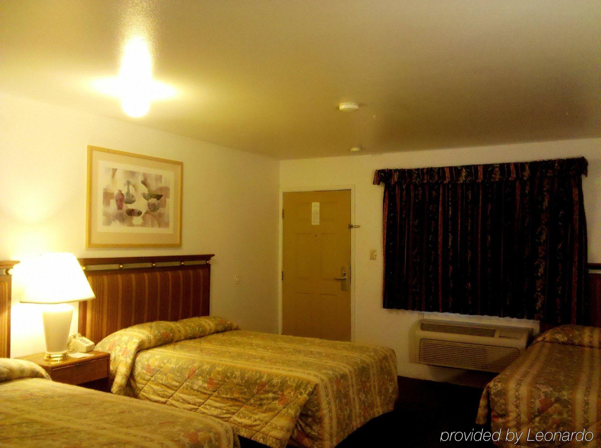 Maple Inn And Suites Los Banos Quarto foto