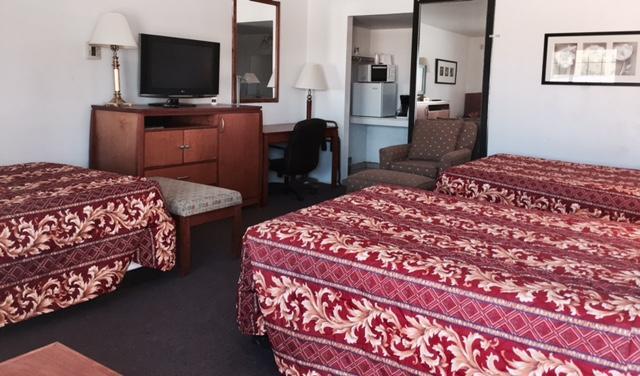 Maple Inn And Suites Los Banos Exterior foto